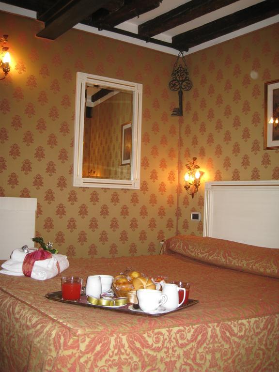 Bed and Breakfast Ca' San Vio Venedig Exterior foto
